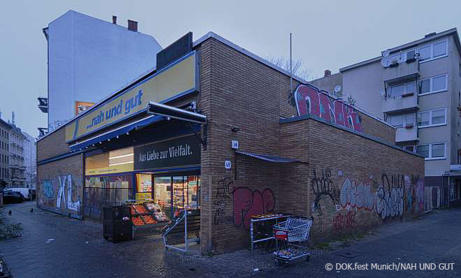 DOK fest Munich: "Nah und gut", Edeka von außen