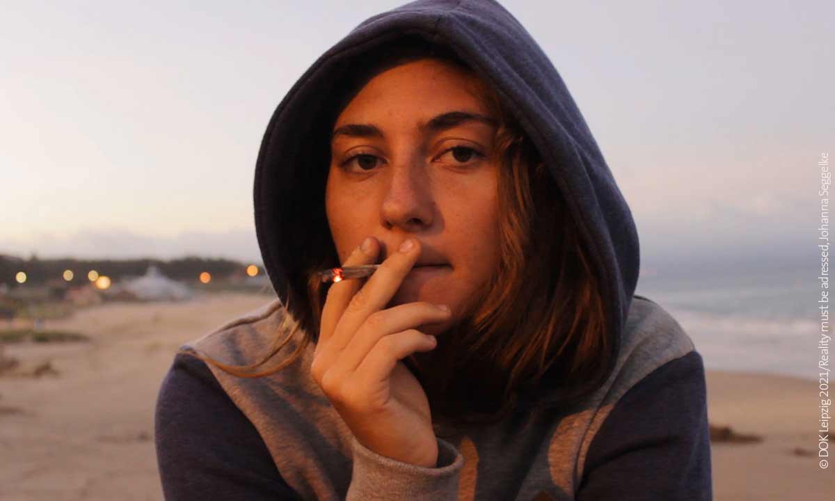 Reality Must Be Addressed c DOK Leipzig 2021 Reality must be adressed Johanna Seggelke