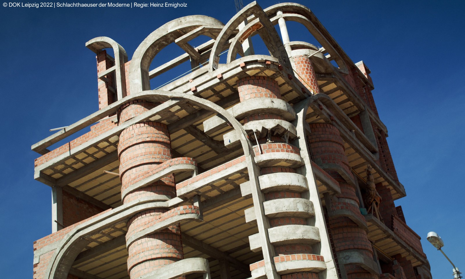 DWB Schlachthaeuser Foto DOK Leipzig 2022 Schlachthaeuser der Moderne Regie Heinz Emigholz bearbeitet