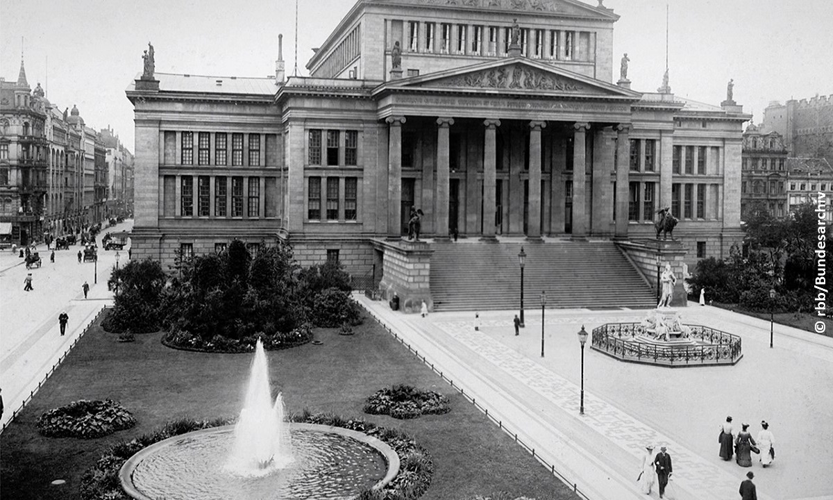 Der Gendarmenmarkt in Schwarz Weiss Berlin Mitte