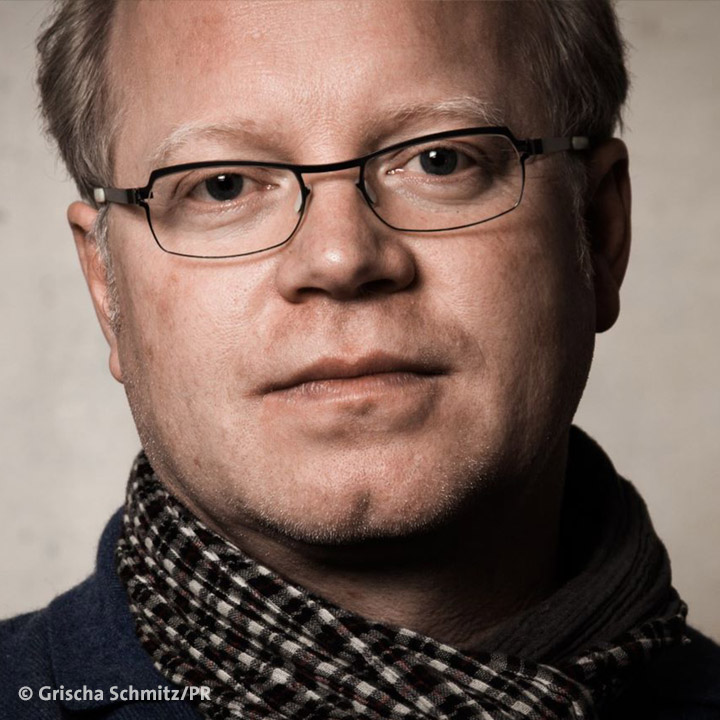 Portraitbild von Dominik Wessely by Grischa Schmitz/PR