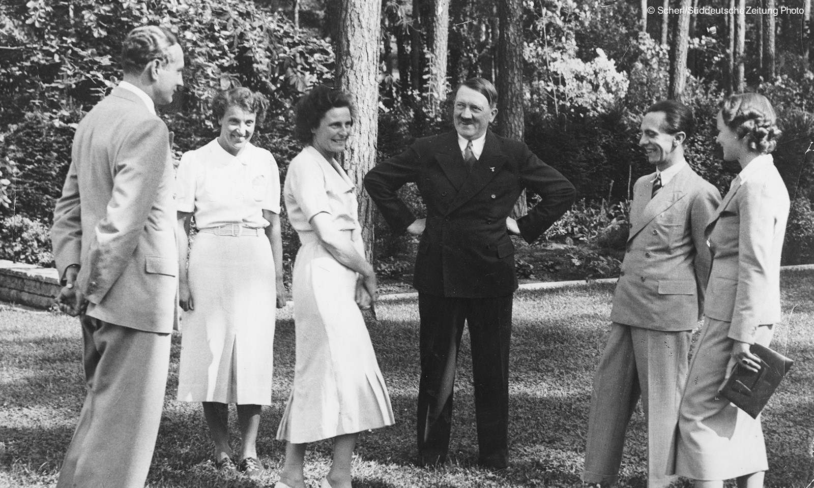 web 20a Hitler Freundin rehabilitieren SZ Photo h 00000135 sw