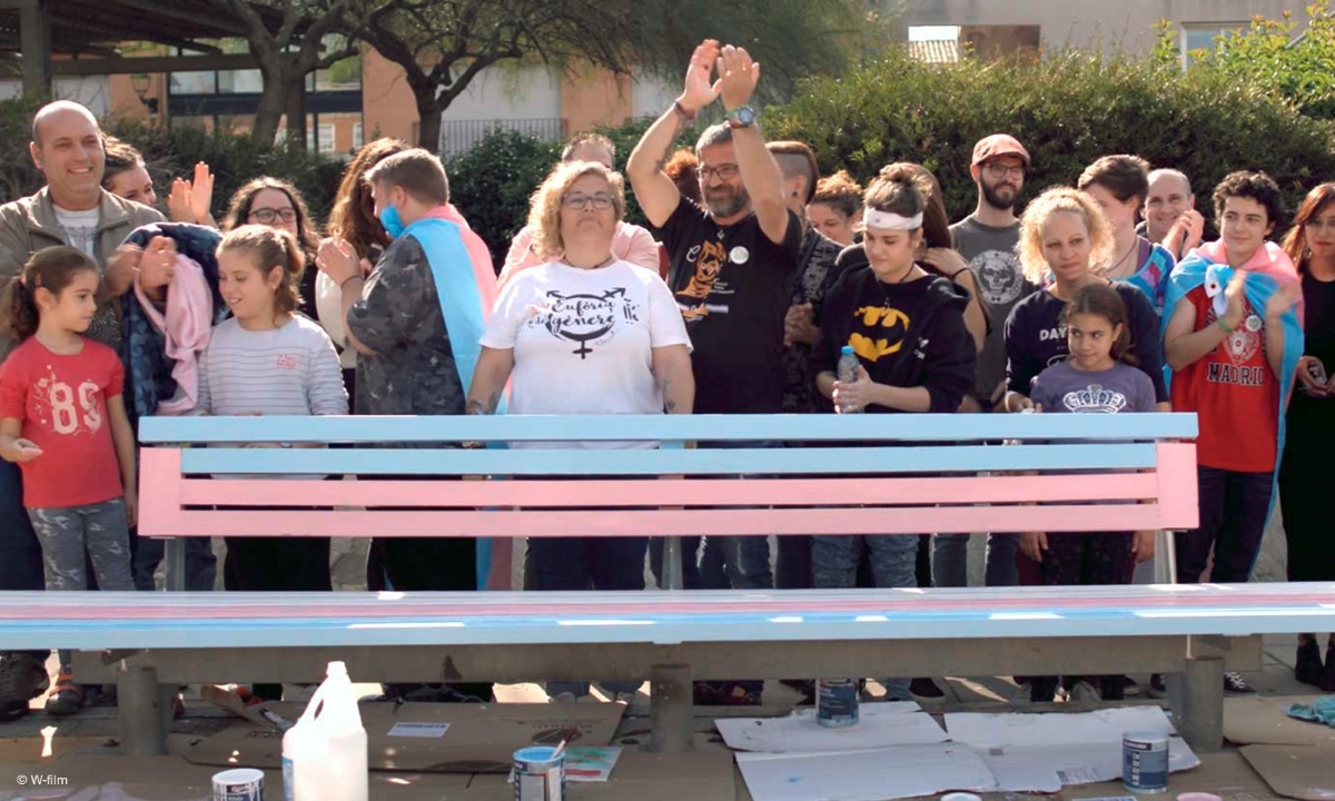 Parkbank violeta presse web 11 Foto W film web