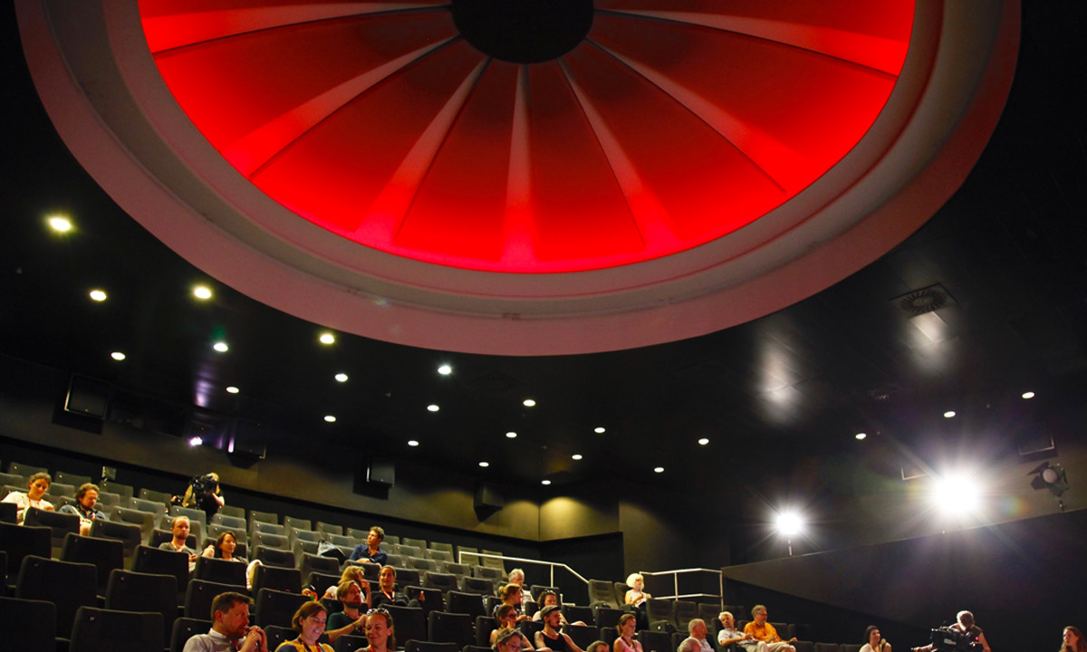 Bild: DOKVILLE 2019 zu Gast im Metropol Kino - Bild aus dem Kinosaal (Foto: Günther Ahner)