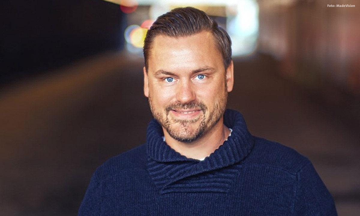 Porträtbild von Julian Wildgruber, Teachers for Life (Foto: MadeVision)