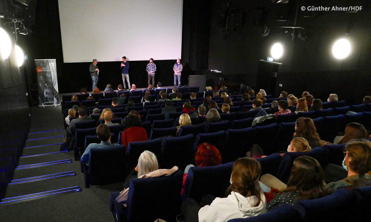 DOK_Premiere_DearFutureChildren_CaligariLudwigsburg_061021_P1290030b2_by_Guenther_Ahner_web.jpg DOK_Premiere_DearFutureChildren_CaligariLudwigsburg_061021_P1290030b2_by_Guenther_Ahner_web.jpg