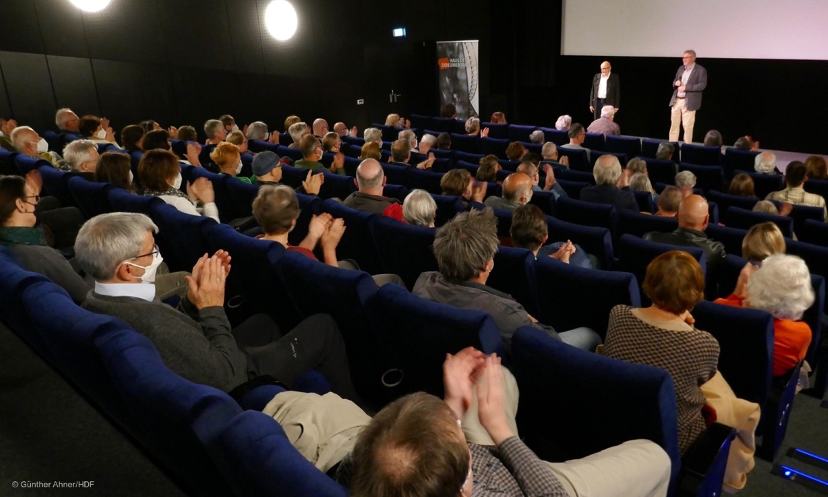 DerWaldmacher P1310670 c GntherAhner