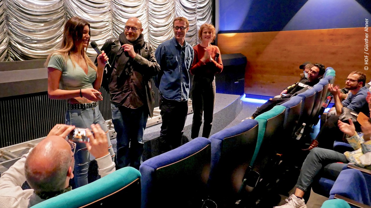 DOK Premiere Stuttgart Zuhurs Töchter Filmgespräch mit Samar c HDF Günther Ahner web